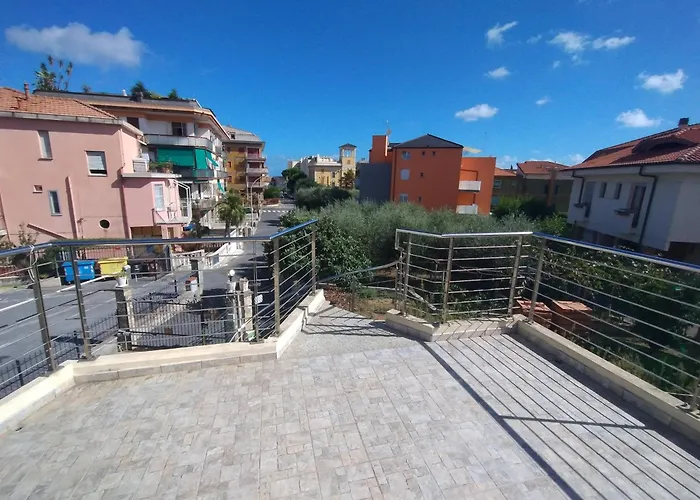 La Nave Dei Sogni - The Ship Of Dreams Loano